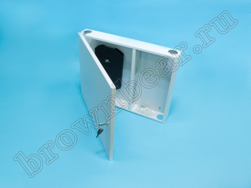 Оптический кросс настенный 16 портов  со сплайс касcетой (без планок 130мм)(ШКО-Н-16) 